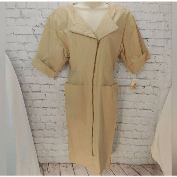 Eleven West VINTAGE Women's Size 9 Petite Beige Short Sleeve Zip Up Dress - Picture 1 of 7